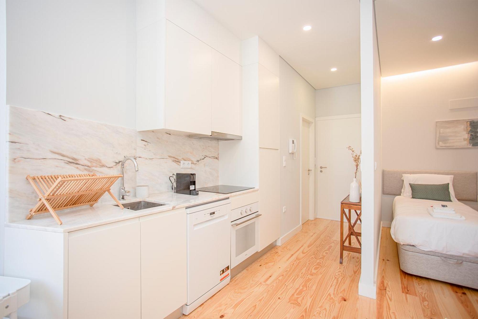 Apartment Liiiving In - Aliados Stone *