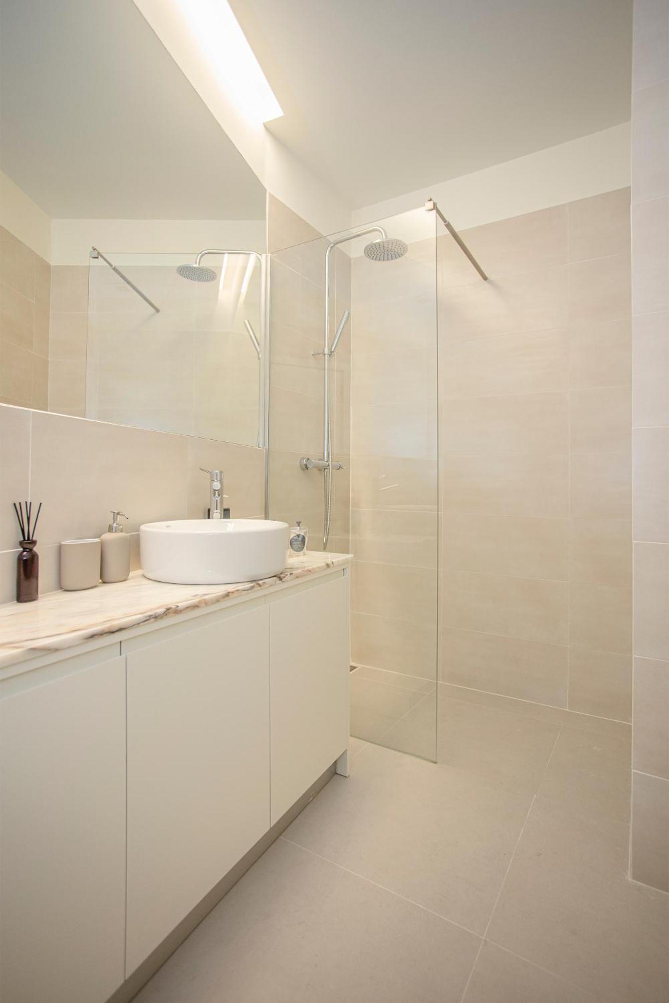 Liiiving In - Aliados Stone Porto