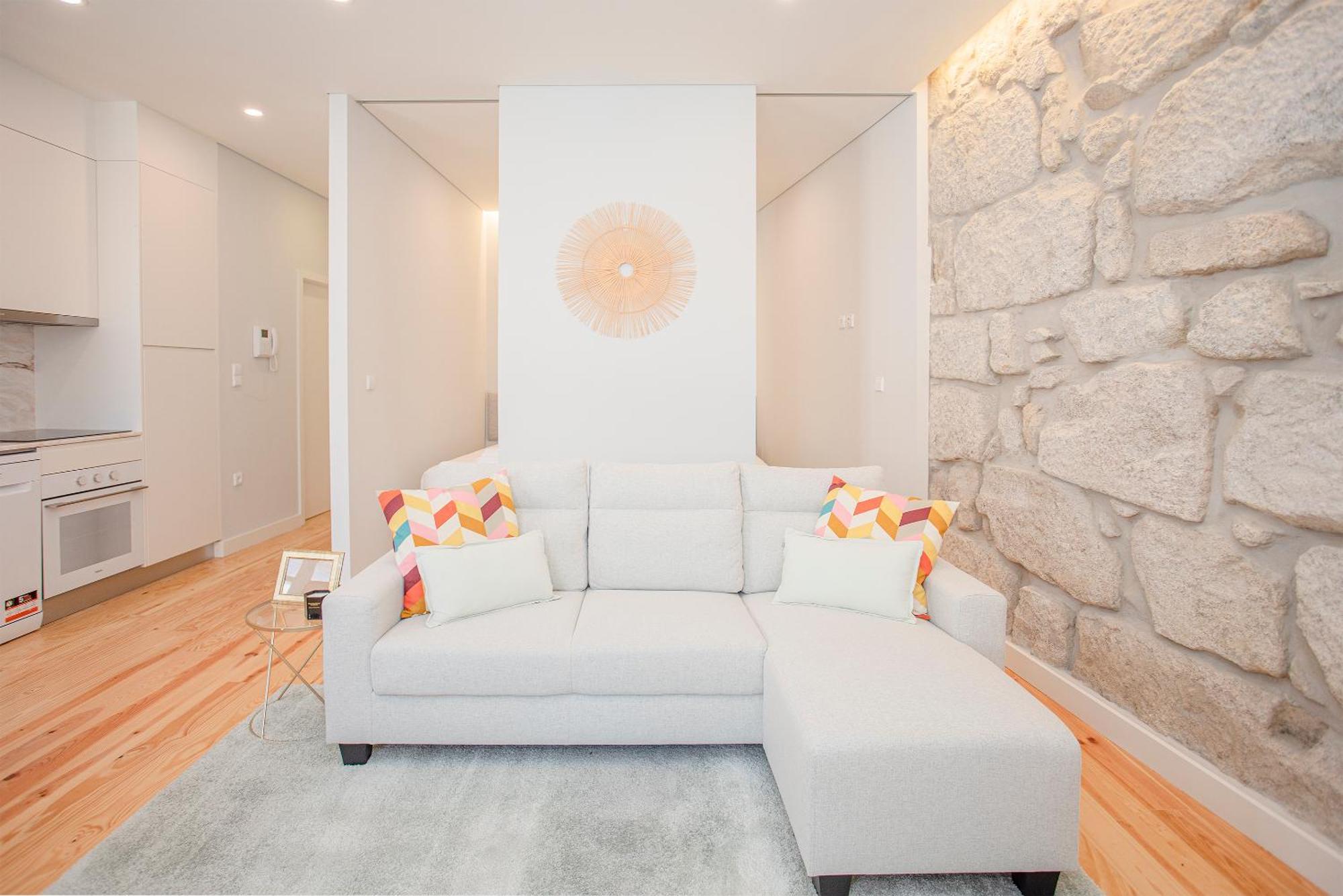 Liiiving In - Aliados Stone * Porto