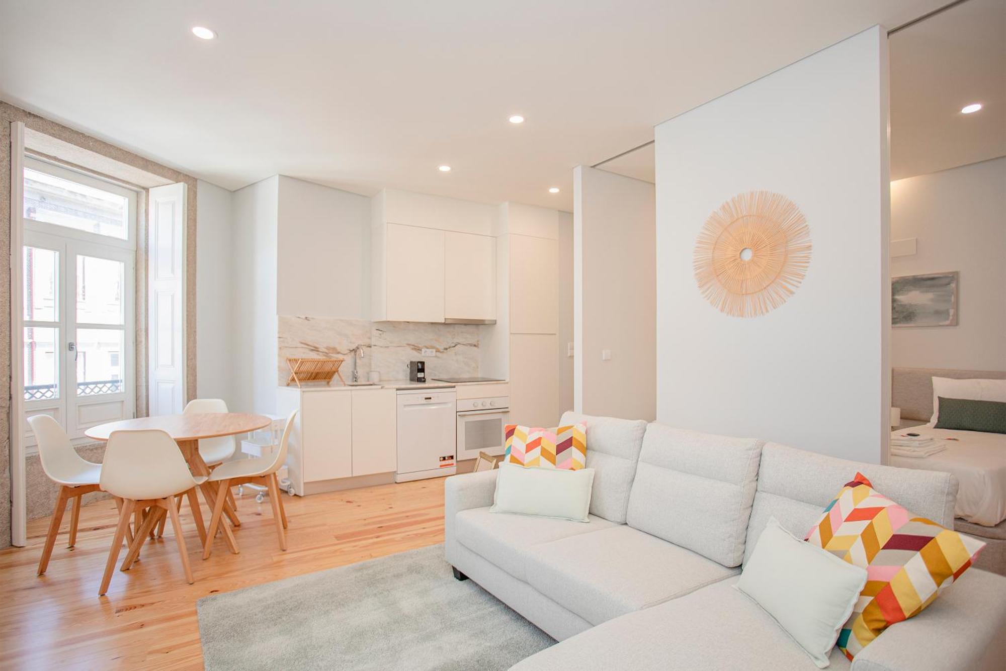 Apartment Liiiving In - Aliados Stone